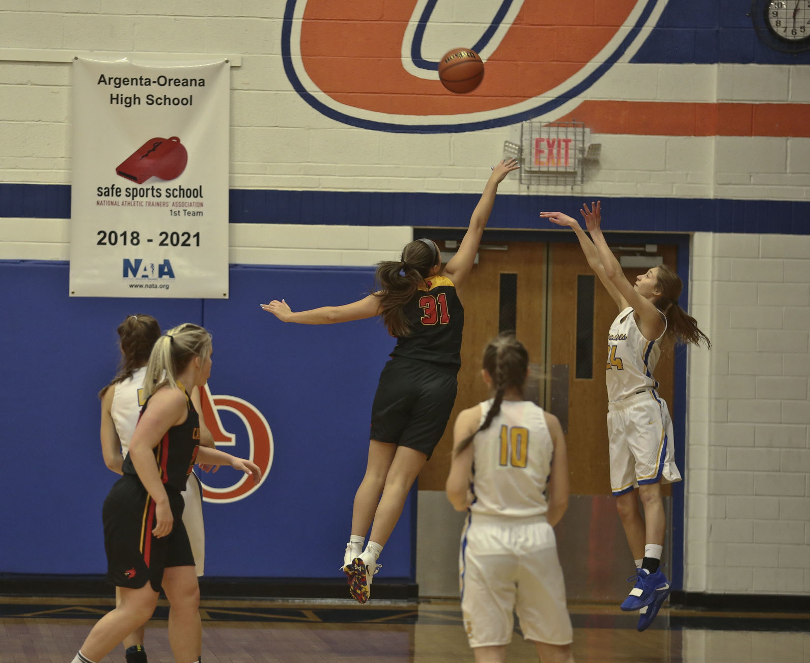 Tri City-Sangamon Valley Warrensburg Latham 8 01.03.19.JPG